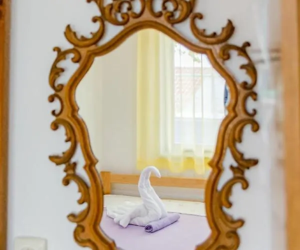 Kuca Jakov Nyaraló *